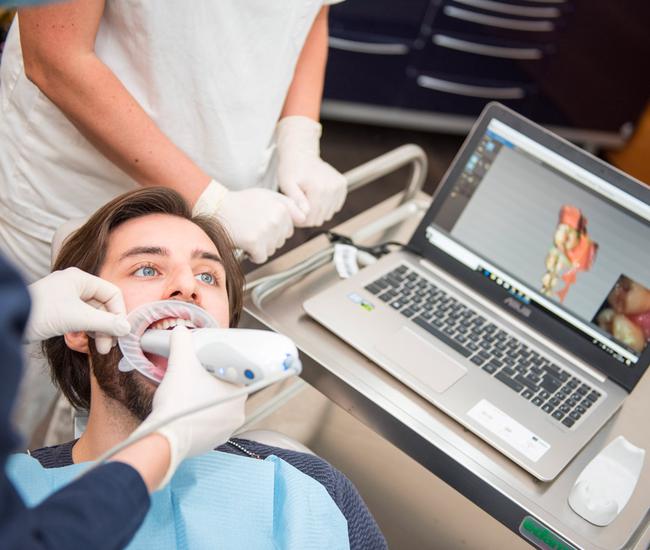 Impronta dentale digitale: scansioni più evolute